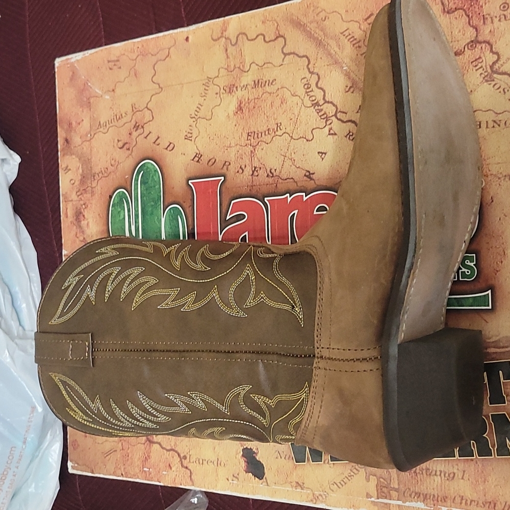 Womens Laredo western boots size 8